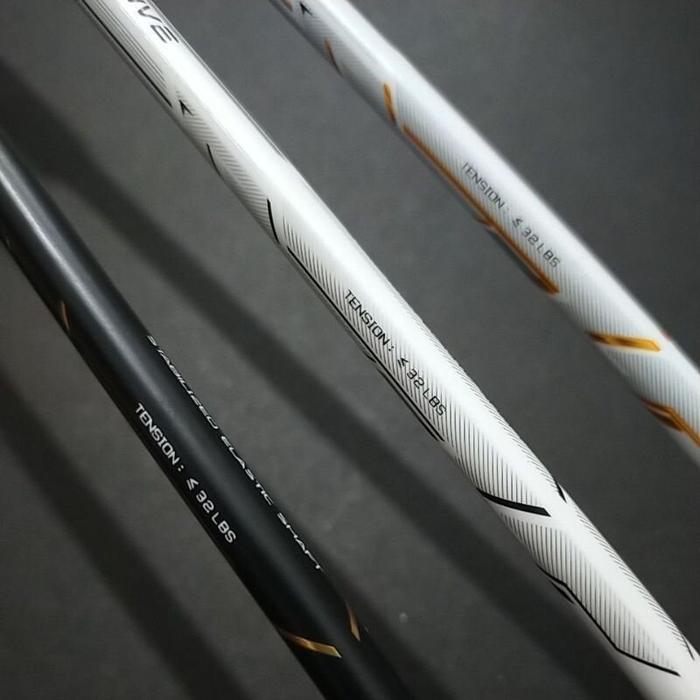 RAKET BADMINTON LINING TECTONIC 7 / 32 LBS BONUS TAS & GRIP