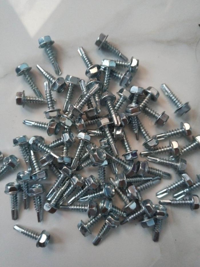 Baut roofing baja ringan 10×19 100 pcs / sekrup roofing  10×19
