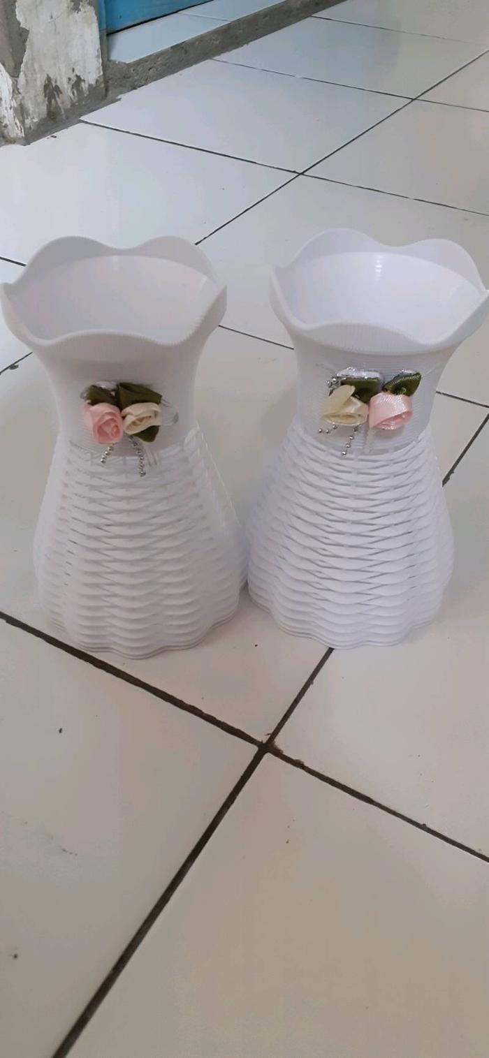 Pot Bunga Plastik Vas Bunga Rottan Hiasan Dekorasi Meja Shabbychic Vintage Variasi Pita Import Murah