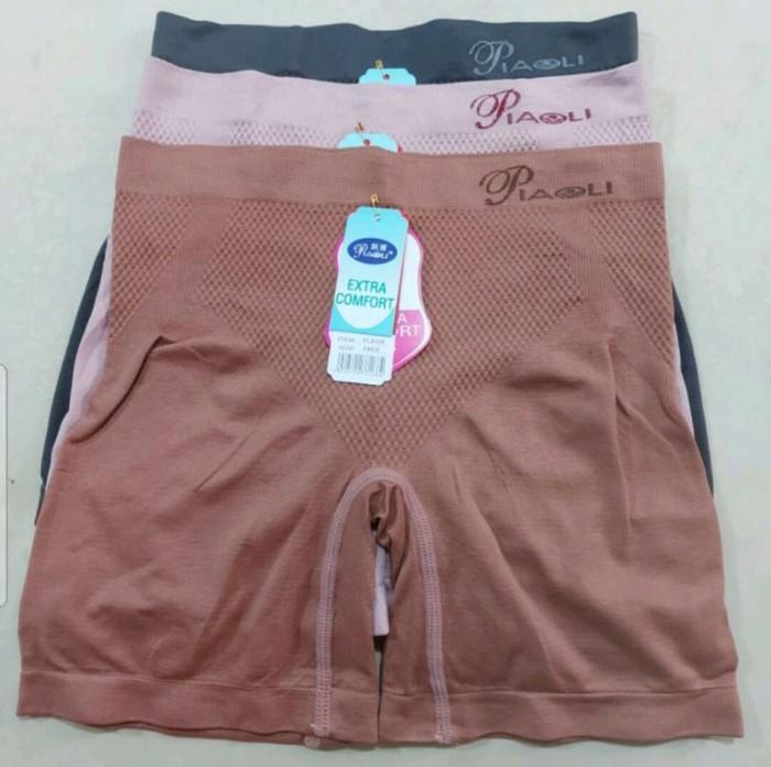 CELANA DALAM WANITA / HOTPANT WANITA PIAOLI RAJUT JUMBO