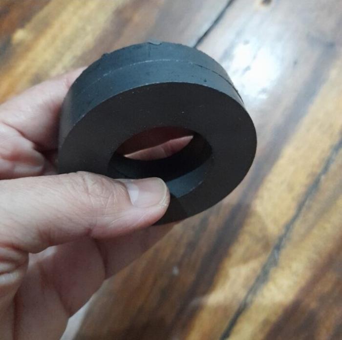 Magnet Ferrite Ring Lubang 60x32x10mm