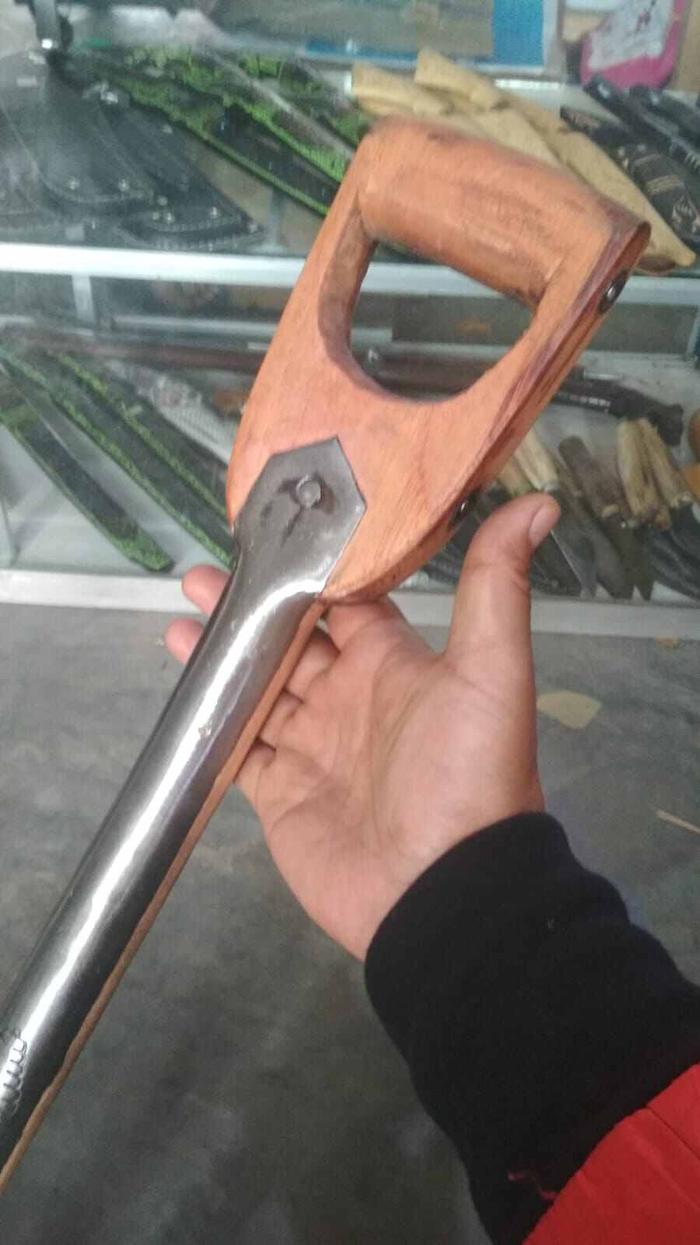 Garpu Injak Cap Gunung Persatuan Alat Kebun Garpu Gali Tanah Batu dan Pasir