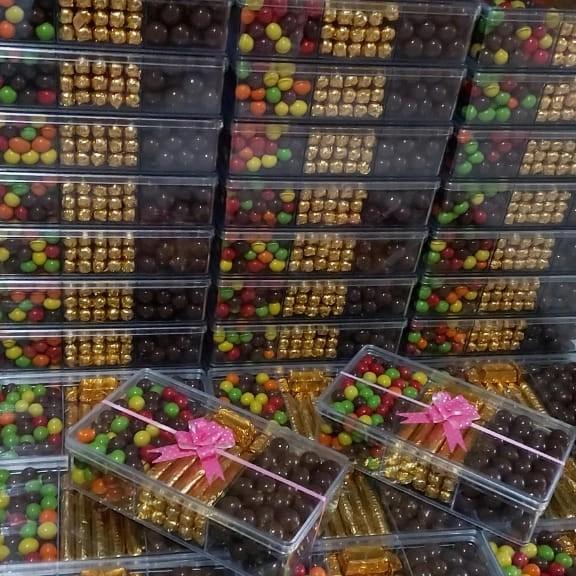 Paket Cokelat Lebaran / Parcel Coklat Mix Lagie Toples Sekat 3 /3D Tbk