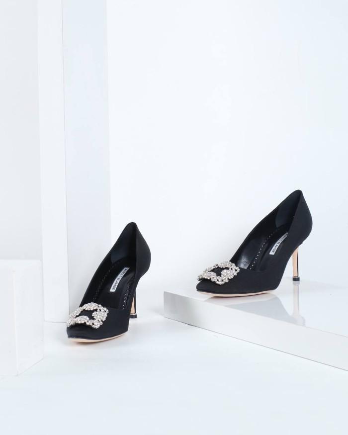 SEPATU HEELS WANITA MANOLO BLAHNIK HANGISI 7CM BLACK GROSGRAIN JEWEL BUCKLE PUMPS ORIGINAL