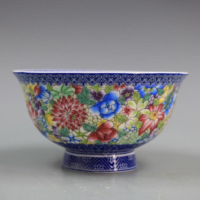 Qing Dynasty Qianlong blue and white enamel color pastel small flowers pattern bowl household goods