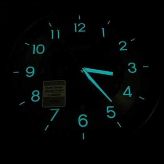Jam Dinding Seiko QXA628K 31.1 cm Quiet Sweep Lumibrite Wall Clock