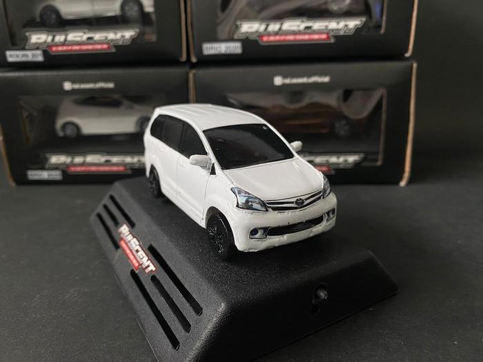 Parfum Mobil Miniatur Avanza 2013