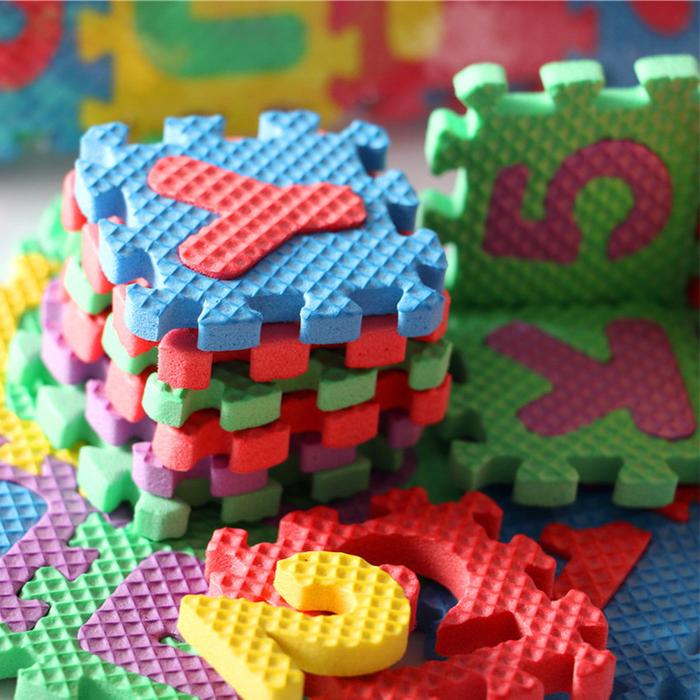 STORE ABADI - Matras Puzzle Abjad Mini A-Z / Huruf 0-9 8 x 8 Tbl 1 Cm isi 36 Pcs / Alas Lantai / Pla