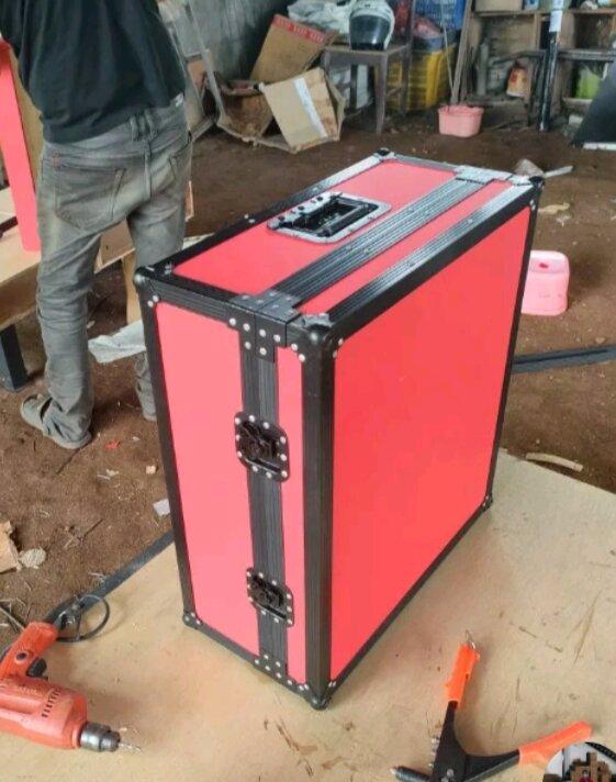 LIST ALUMINIUM U 1meter hitam LIS M hitam list koper list box HARD