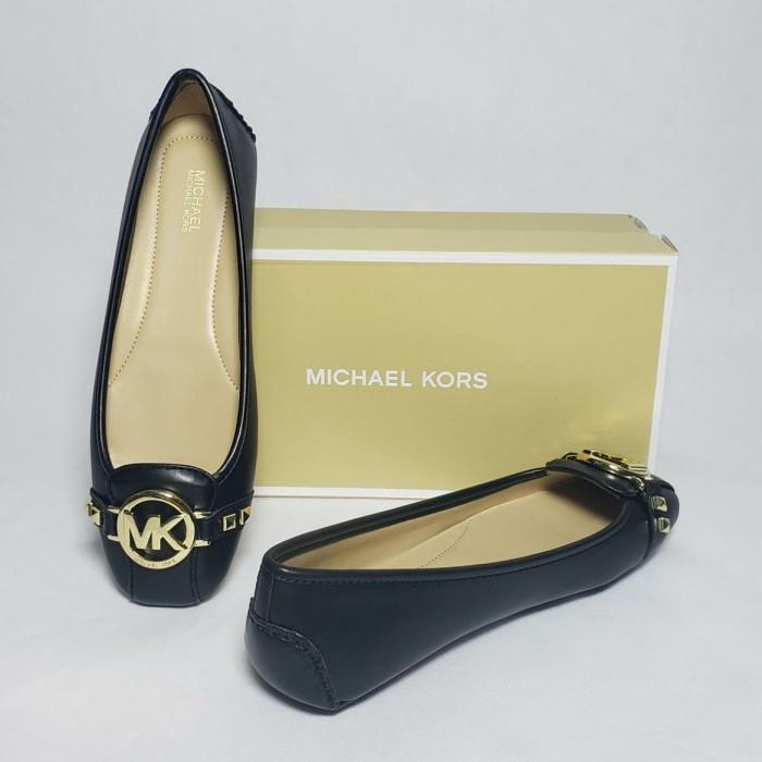 MICHAEL KORS FULTON STUD IN BLACK