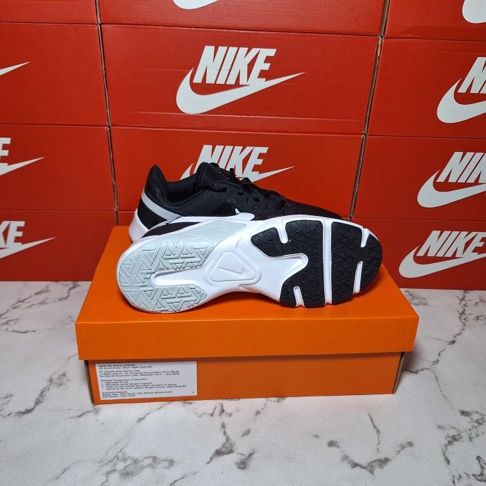 SEPATU NIKE LEGEND ESSENTIAL 2 NN BLACK WHITE WOMAN (CQ9545 001) ORIGINAL