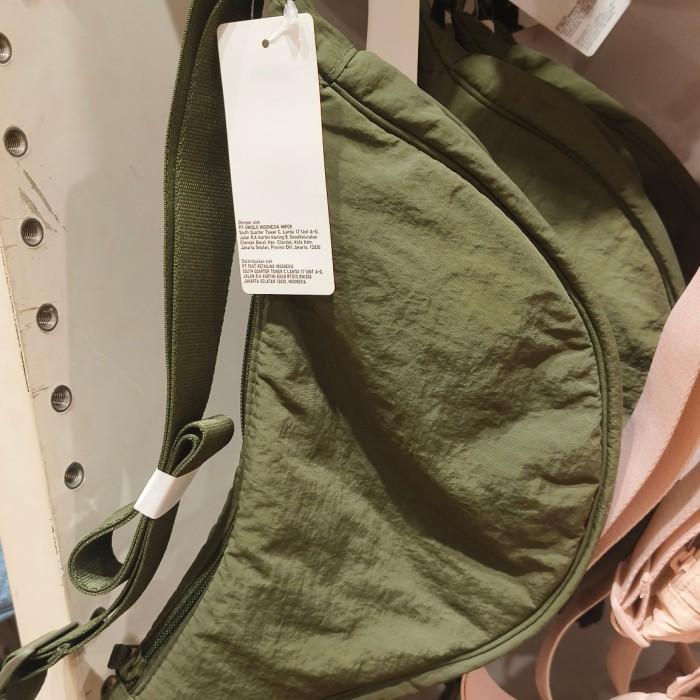 Uniqlo Bag Tas Selempang Bahu Nylon Unisex Original (Best Quality)