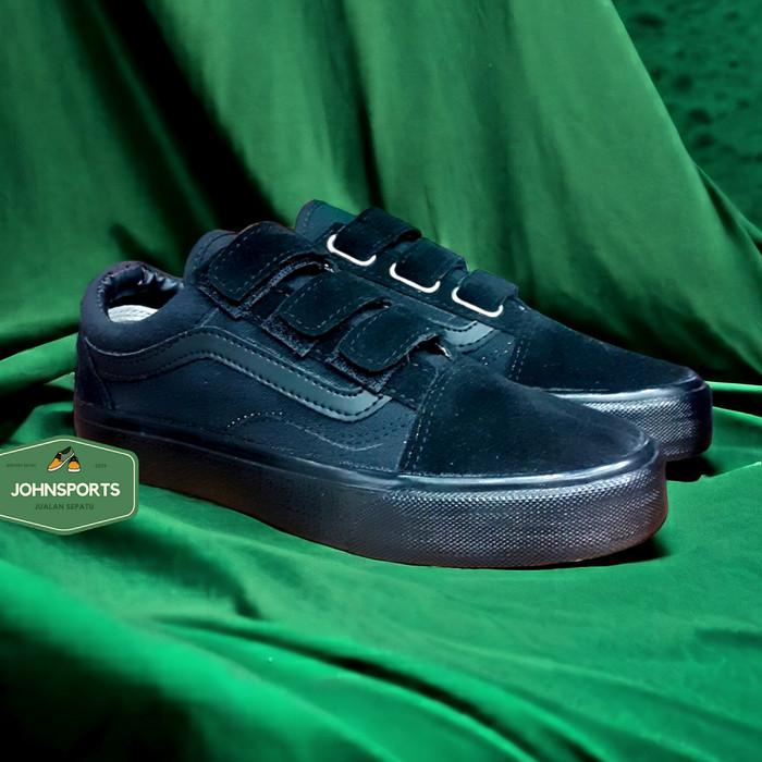 SEPATU HITAM POLOS SEKOLAH TANPA TALI PRIA WANITA VANS PEREKAT DEWASA BARANG READY, JUMLAH SESUAI YA