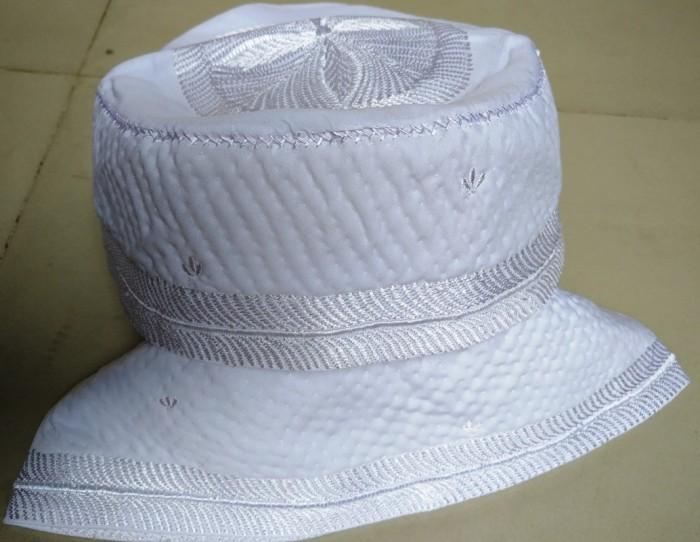 PECI HAJI KOPIAH PUTIH SONGKOK BUGIS MADINAH MALAKI BANJAR BARANG READY, JUMLAH SESUAI YANG ADA DI E