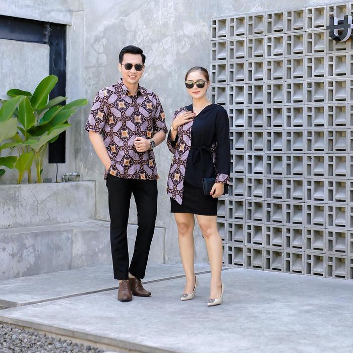 Benang Raja Batik Couple Pria Wanita Motif Bunga Kotak