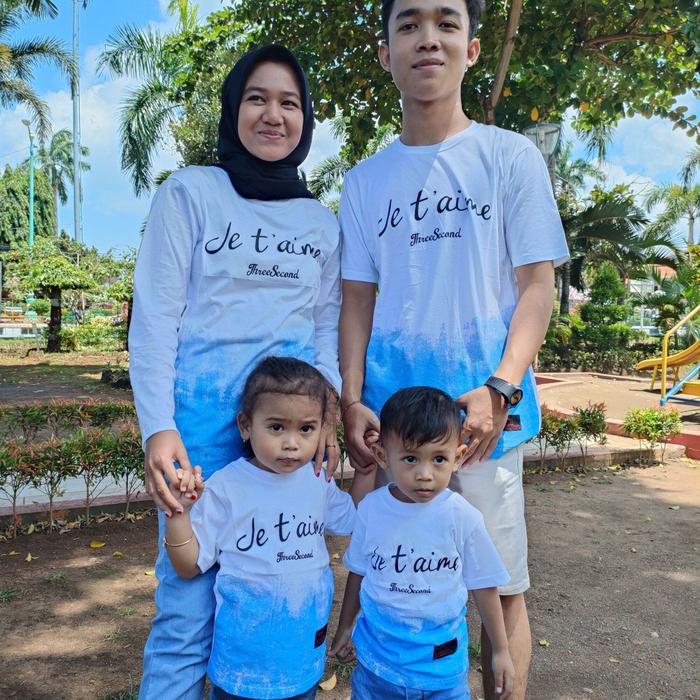 KAOS COUPLE FAMILY KAOS COUPLE KELUARGA KAOS COUPLE 3SECOND KAOS COUPLE THREE SECOND KAOS FAMILY KAO