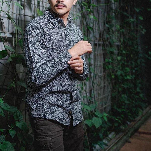 Kemeja Pria Eiger H401 Lengan Panjang Corak Batik Black Peasley 1989