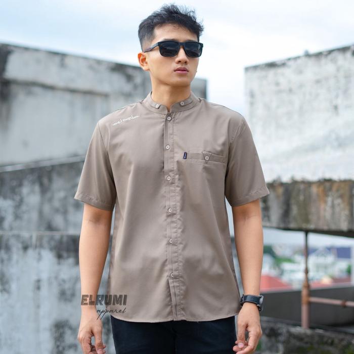 Baju Koko Pria Lengan Pendek Warna Coklat Motif Antasena - Mustard