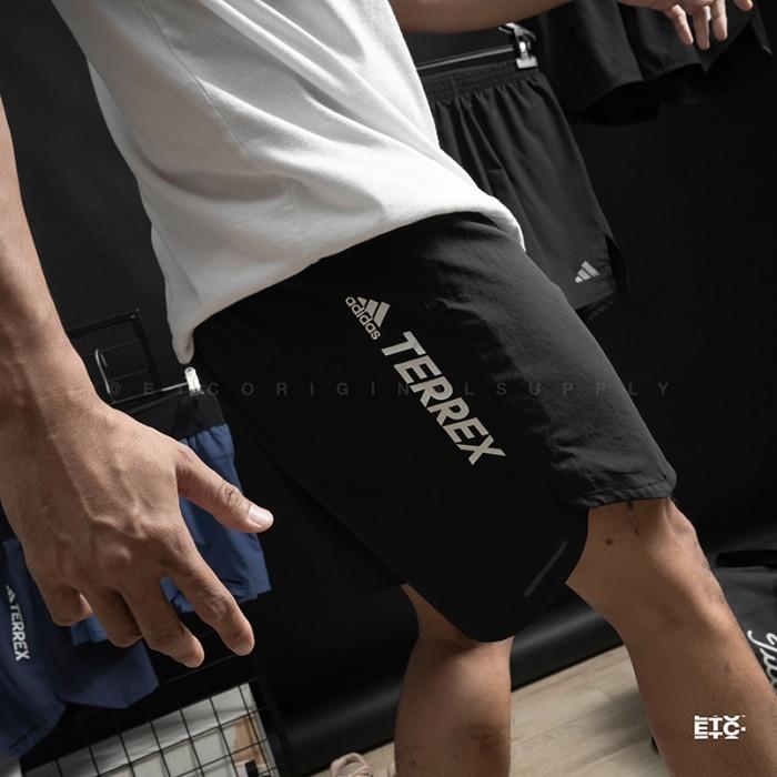 Celana Pendek Terrex Agravic Trail Running Short HAPPY SHOPPING DAN TERIMAKASIH .