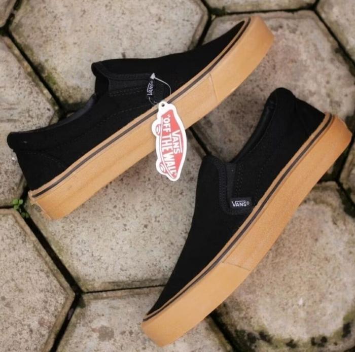 Sepatu Pria Wanita Sneakres Sepatu Slip One Sepatu Sekolah Sepatu Outdor Sepatu Vans