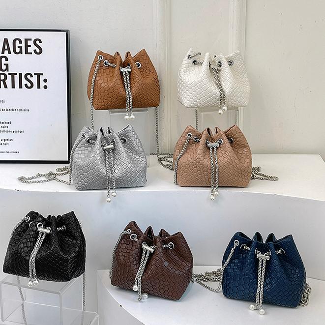 TERLARIS!!! 2010 AFF FREE PAPER BAG TAS SELEMPANG WANITA IMPORT FASHION TEKINIIAN TAS BAHU BEST SELL