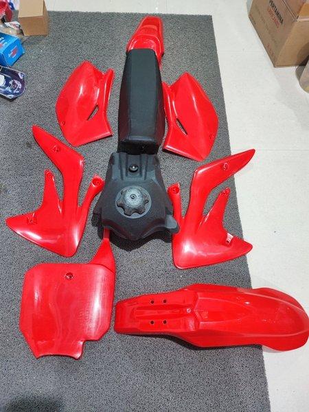 COVER BODY TRAIL CRF 150R CRF150R TIPE KARBU RANGKA TENGAH BAHAN FULL PLASTIK IMPORT TEBAL