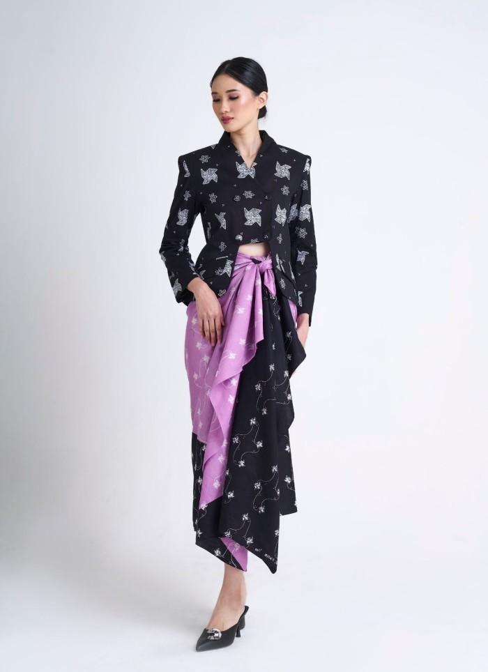 nice99- Black Jiwana Batik Blazer - OE x Wilsen Willim