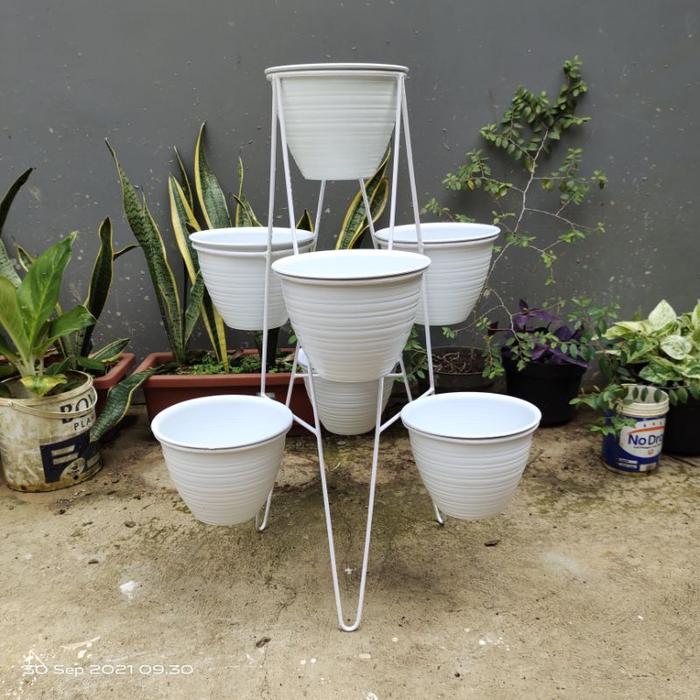 STANDING RAK POT 7IN/STANDING RAK POT BUNGA BESI 7 LUBANG