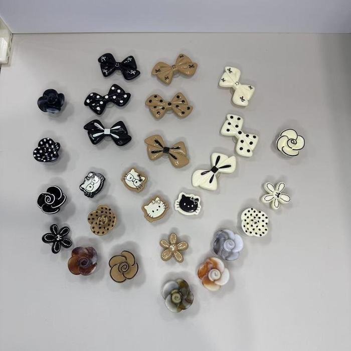 Jibbitz Crocs Set Pin Sendal crocs Baim Silver Mix permata Jibbitz crocs Jibbitz Charms pita A74