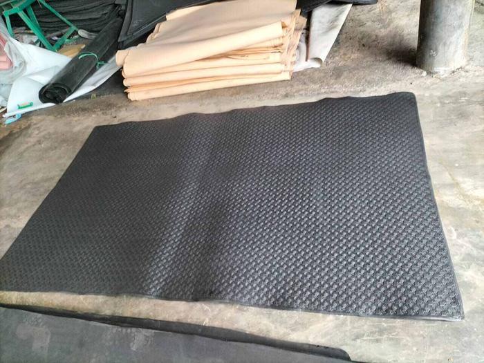 karpet alas bak mobil pick up /karpet camping tebal 4mm