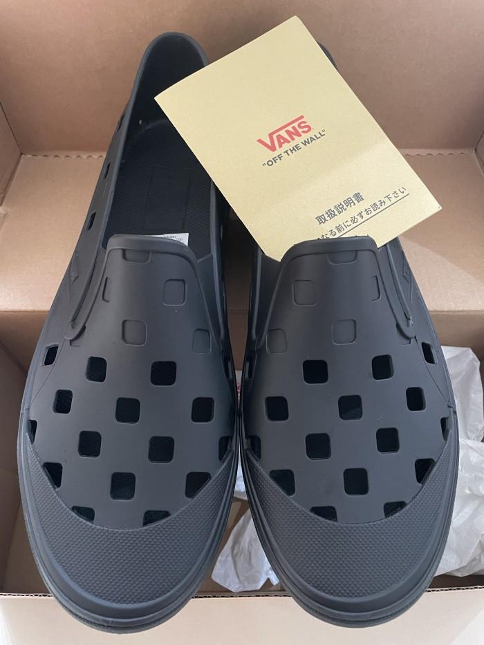 vans trek slip on original