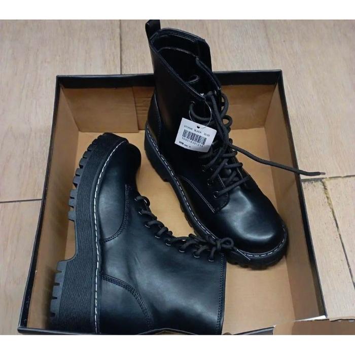 Sepatu Payless Boots Women - Club Culture