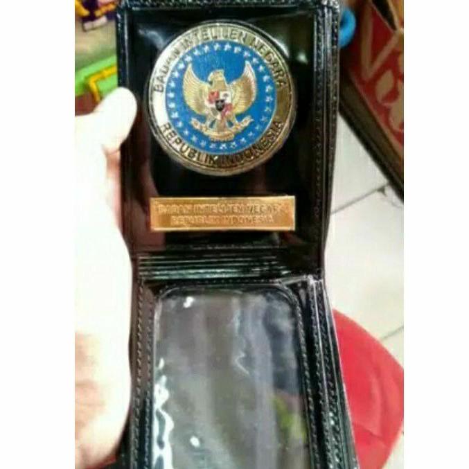 dompet uang Bin badan intelijen negara