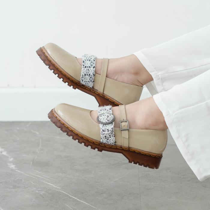 Dianable - Gumi Khaki Docmart Maryjanes Sepatu Wanita (Best Quality)