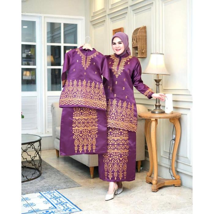 Lily - Satu Set Kebaya Tunik Kurung Bordir Melayu Couple Ibu Dan anak Kebaya Malaysia Kebaya Kondang