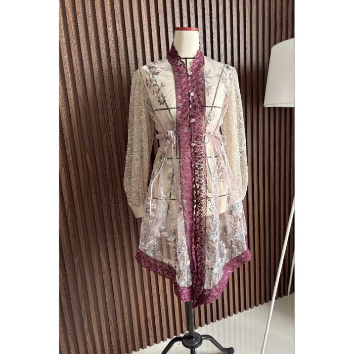 Lily - Rayapari Indonesia - Dayana Kebaya
