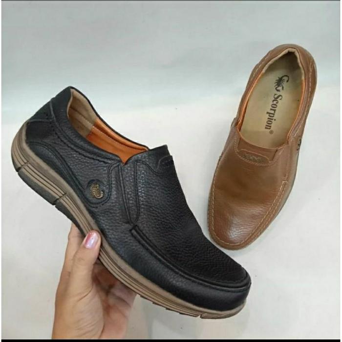 SEPATU PANTOFEL PRIA KULIT ASLI SCORPION 9105 HITAM & TAN BERKUALITAS