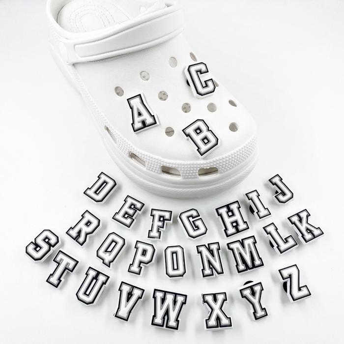 Crocs Jibbitz Huruf / Hiasan Sandal Crocs Anak dan Dewasa / Dekorasi Sandal / Hiasan Karakter / Fash