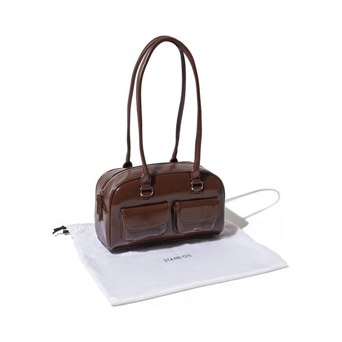 Stand Oil Chubby Glossy Bag