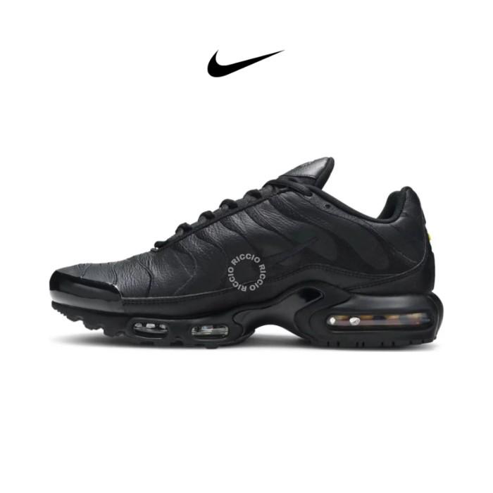 Sepatu Air Max - Air Max Plus TN Triple Black