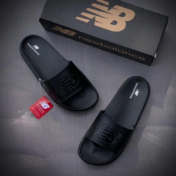 Sandal Slop Pria Logo NB Hitam Origianl Murah Ori