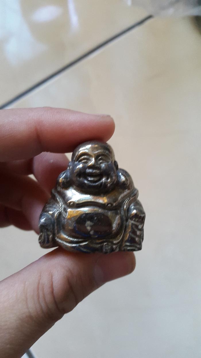 Badar besi ukir buddha ketawa