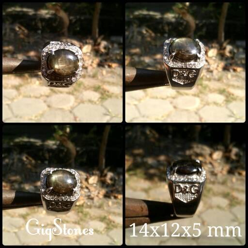 Natoeral Black Saphire ( star 6 )