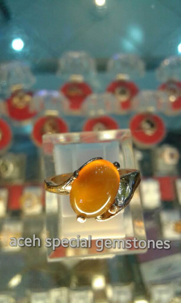 cincin batu cempaka madu "PUTRI RAJA" _ aceh _