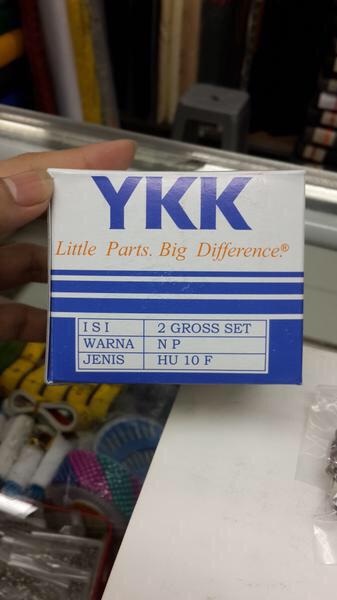 Hak ketok YKK / hak celana / hak rok harga /lusin