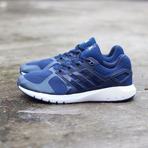 ADIDAS DURAMO 8 "COLLEGIATE NAVY/WHITE"