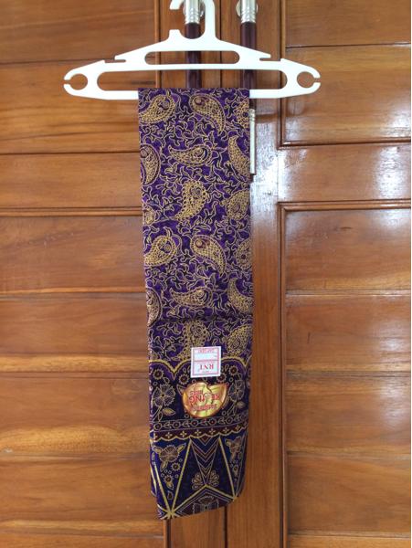 SARUNG PRADA EMAS BALI