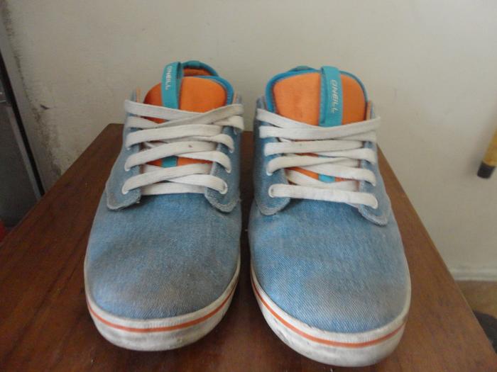 Sepatu O'Neill