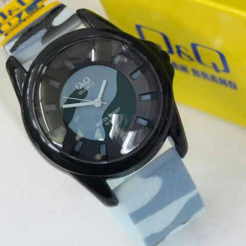 Jam Tangan Pria QQ Q&Q VR46 Original Biru