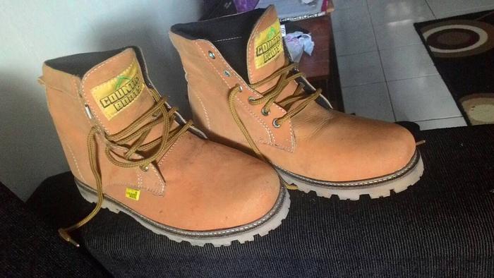 Sepatu Country boots